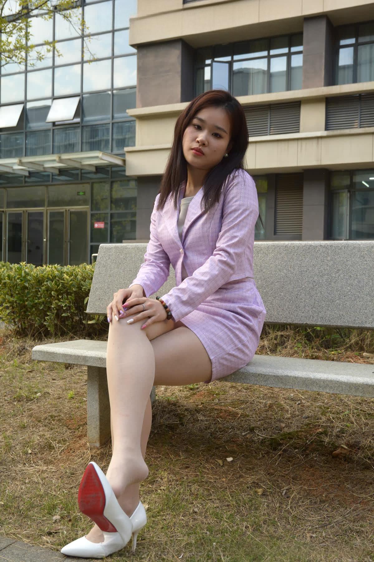 爱月下 – 美足美图视频12期[89G-2026.7]