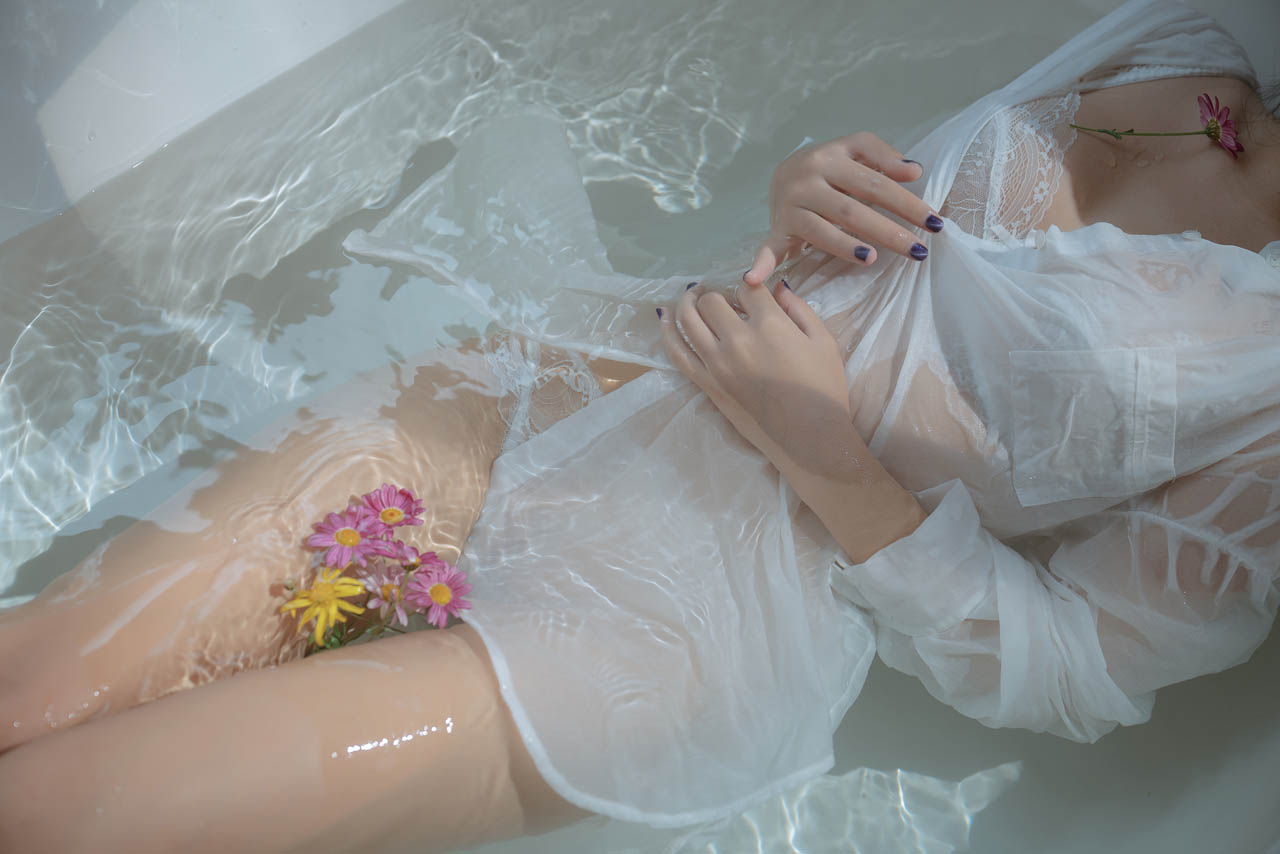 萌芽儿o0 – 全套合集67期及随包视频[26.4G-2026.3]