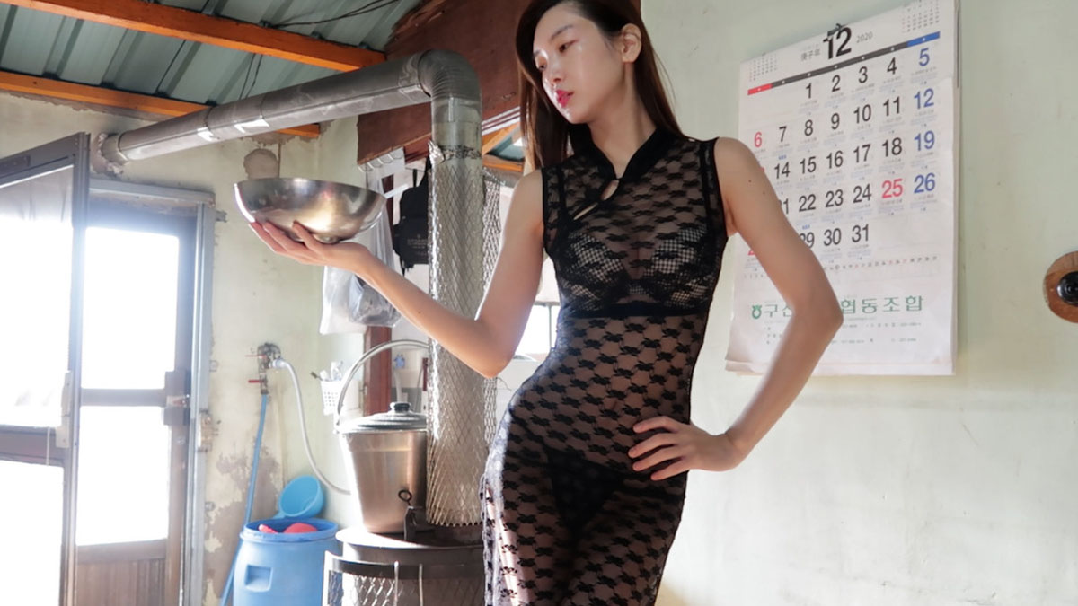 Leezy 이지 (웹화보&짧은영상)(유료후원) 韩国Youtube美女钢琴博主[7套-8.7G-2026.5]